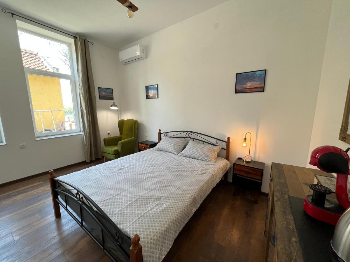 Prista Guest Rooms ルセ エクステリア 写真