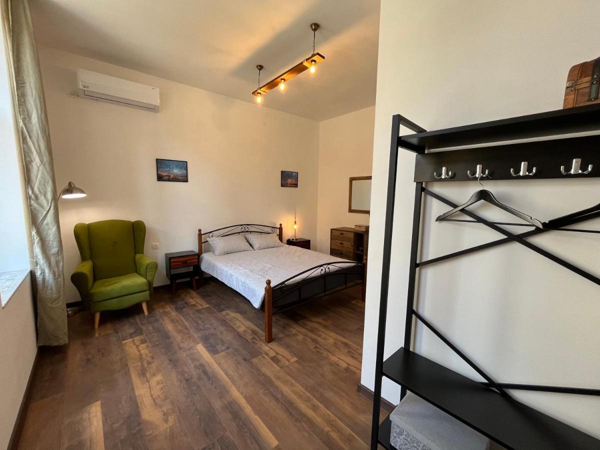 Prista Guest Rooms ルセ エクステリア 写真